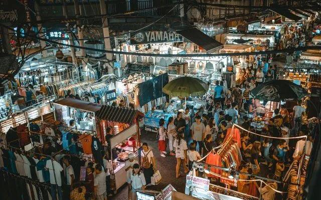 東方和利︱“地?cái)偨?jīng)濟(jì)”復(fù)蘇，人間煙火氣，才最是詩(shī)意！